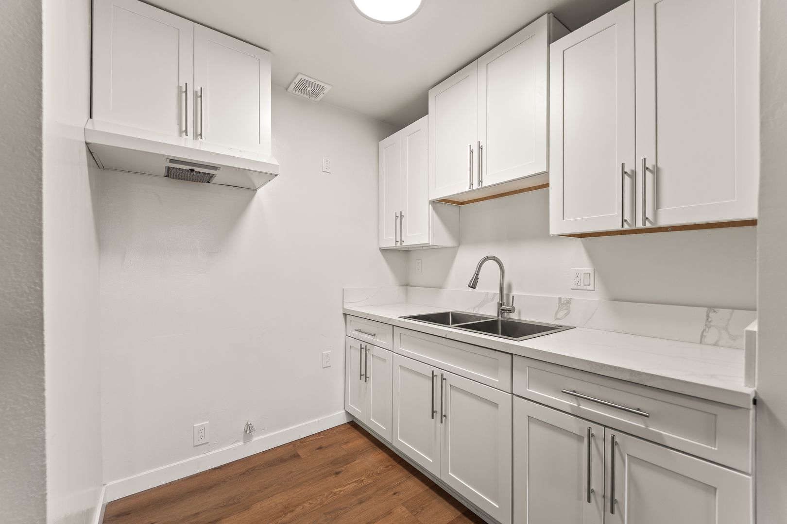 Los Angeles Apartment: 6316 S. Vermont Ave.