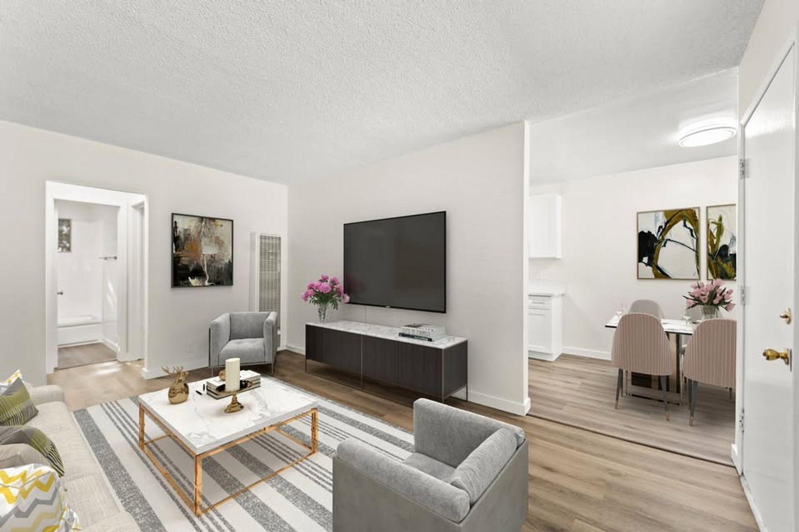 Los Angeles Apartment: 862 W. 84th St.