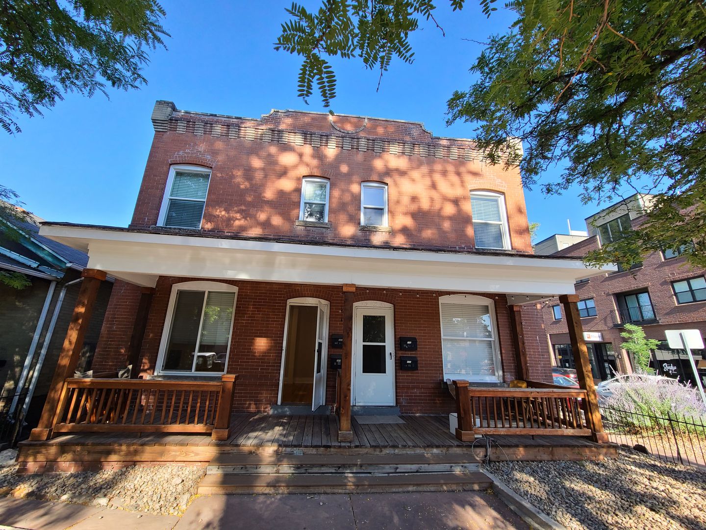 Denver Apartment: 101 S Pennsylvania St