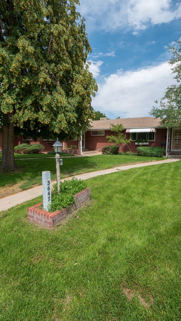 Wheatridge Apartment: 3642 Allison St.