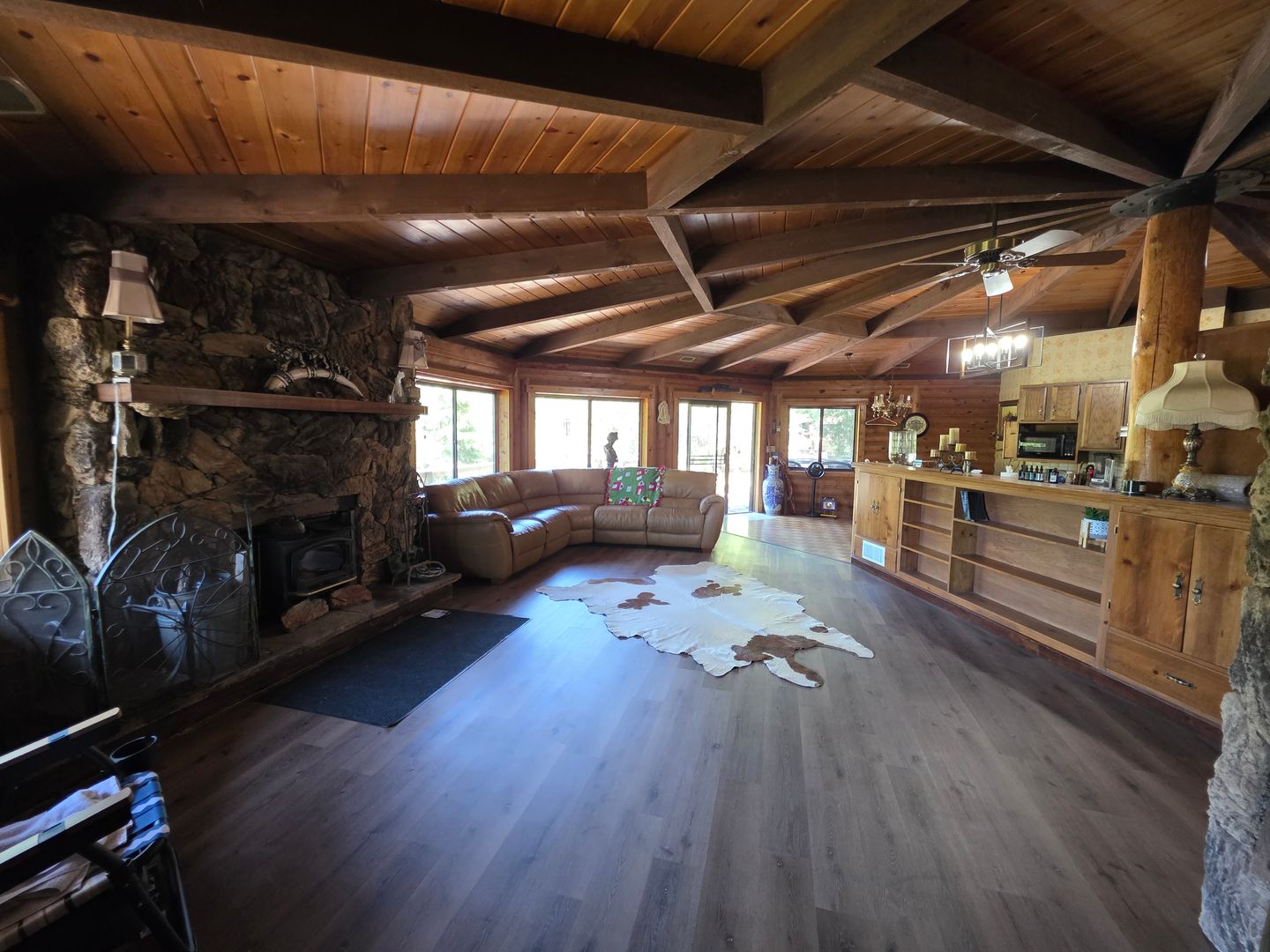 Julian House: 7068 Sandy Creek
