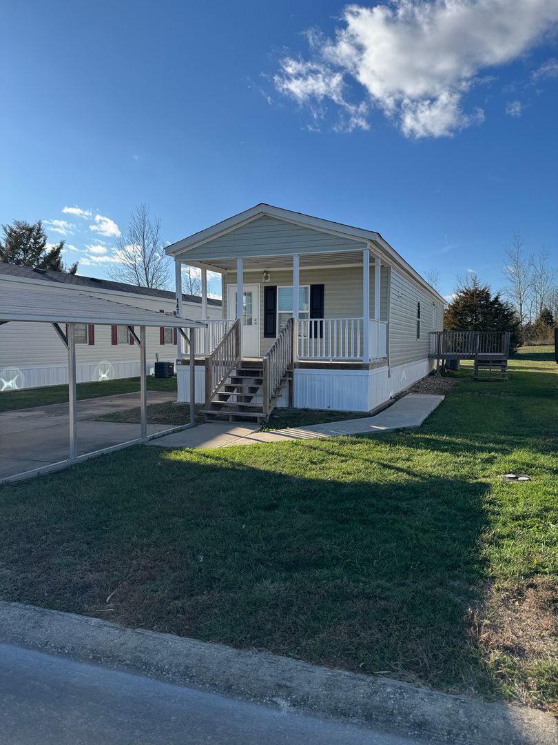 Old Monroe Apartment: 111 Maple Shade Drive