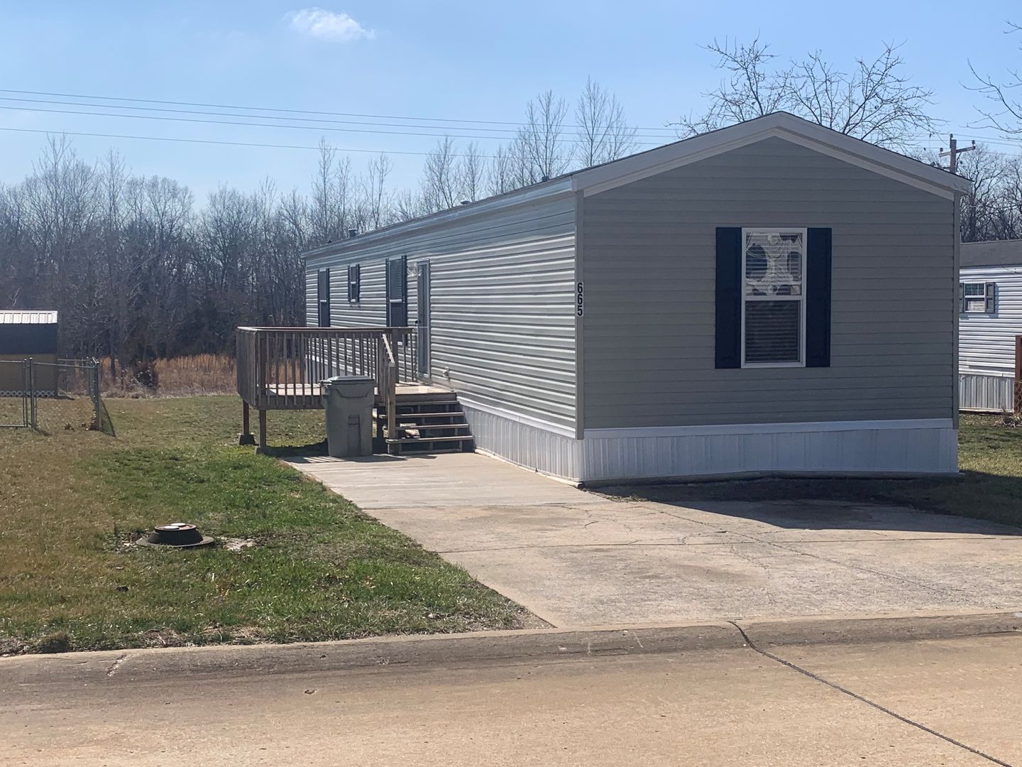 Old Monroe Apartment: 111 Maple Shade Drive