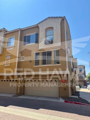 Freshly Painted 2 Bedroom, 2.5 Bathroom Townhouse in the Gated Via De Cielo Community- Available Now! – photo 1