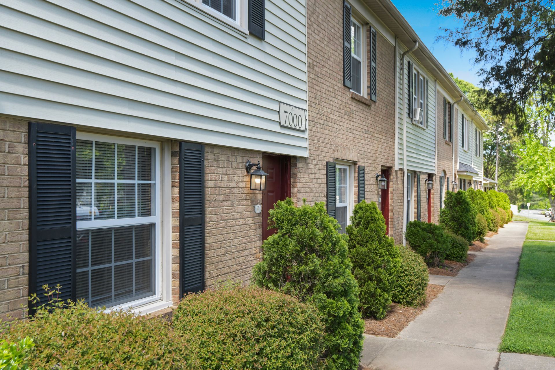 Charlotte Apartment: 7000-08 Barrington Drive