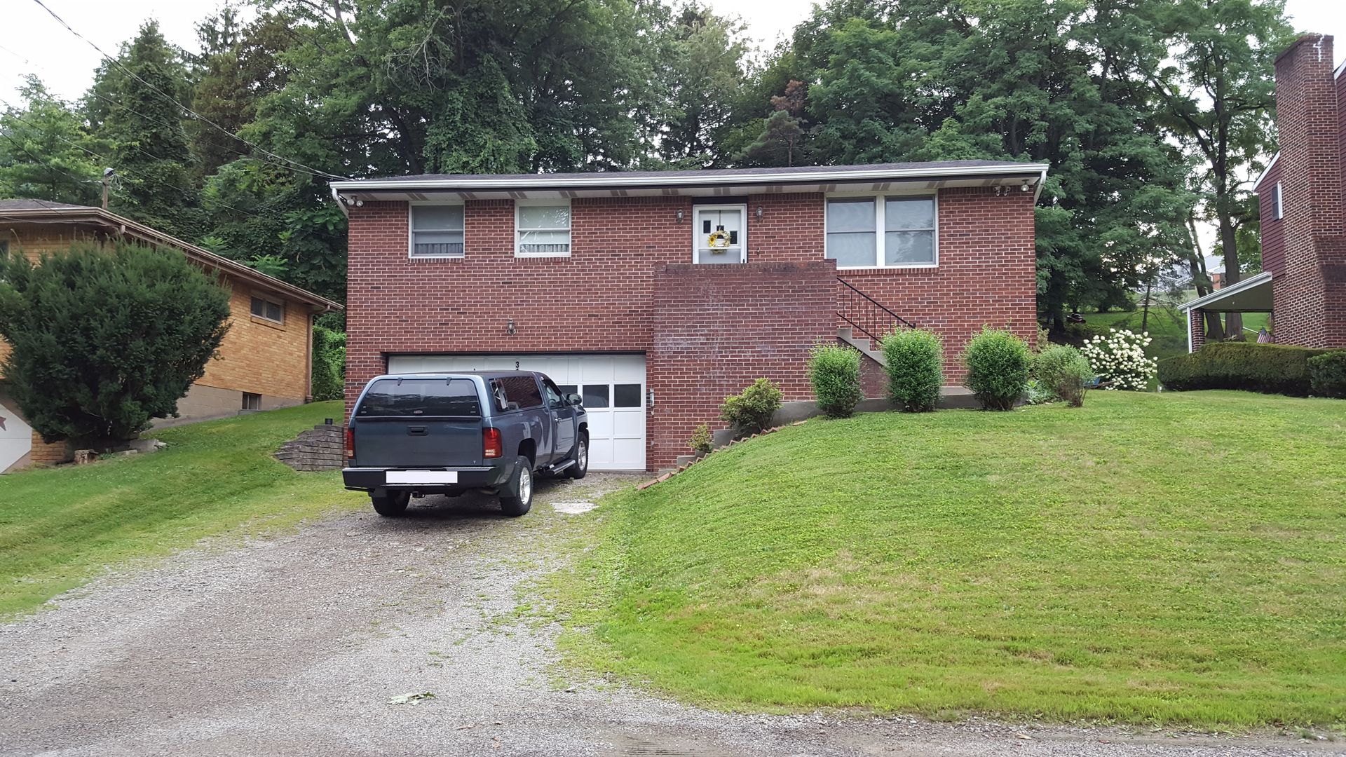 Pittsburgh House: 316 Tarragonna St