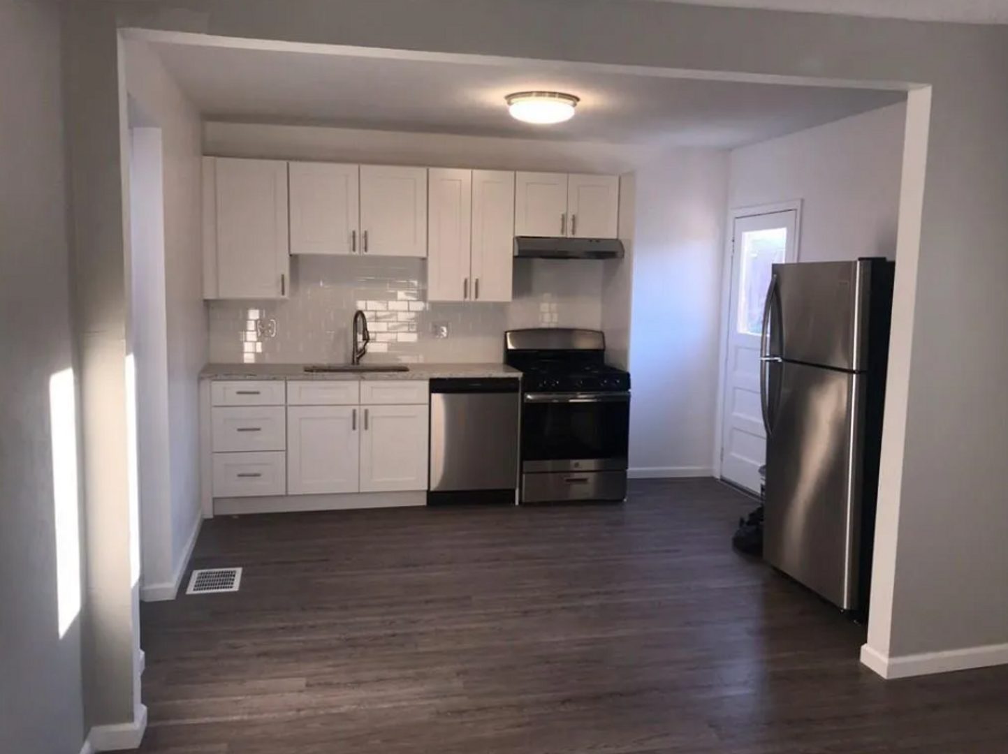 Pittsburgh Multiplex: 451 Norton St