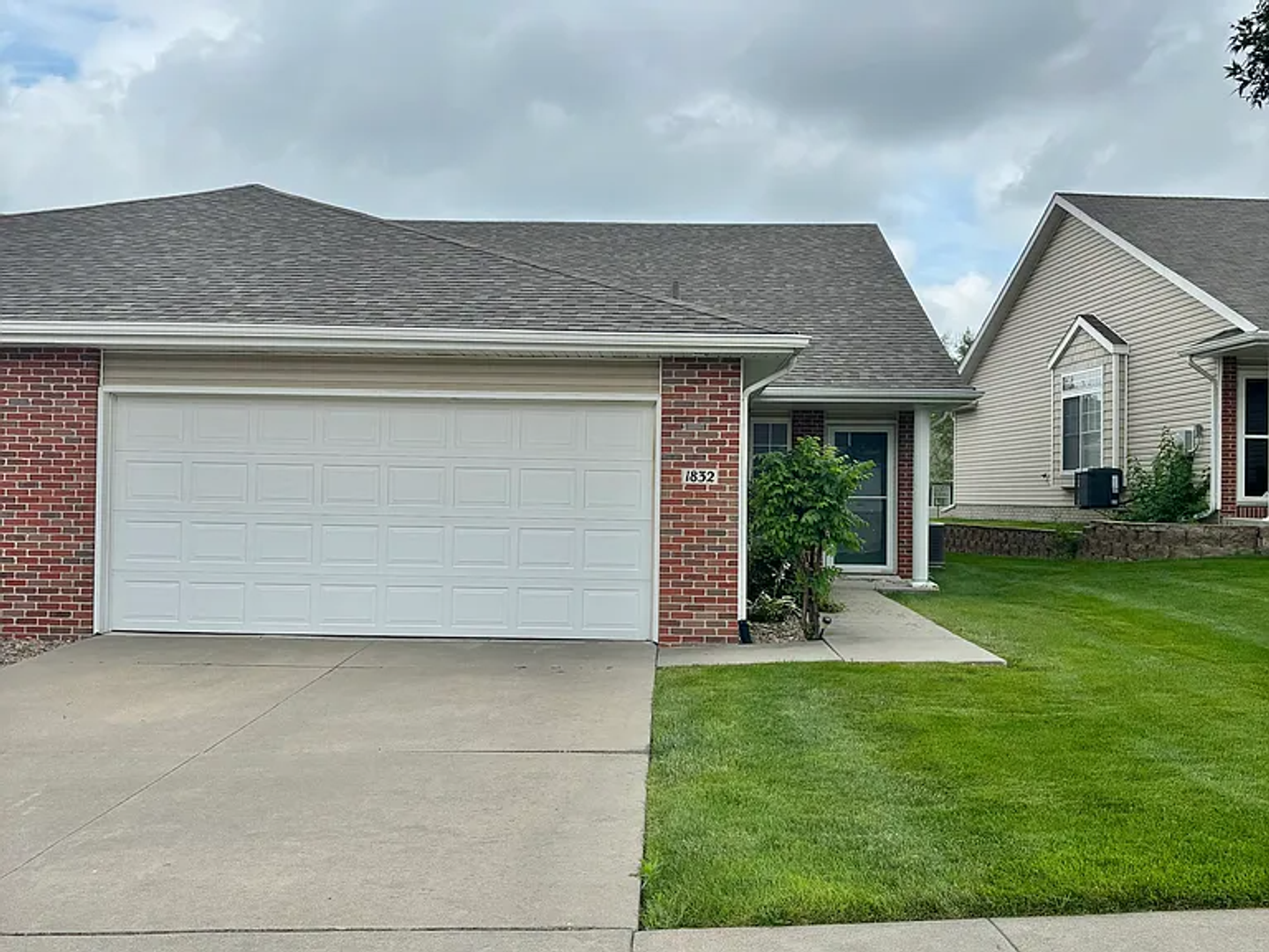 OMAHA House: 1832 N 176th Ct