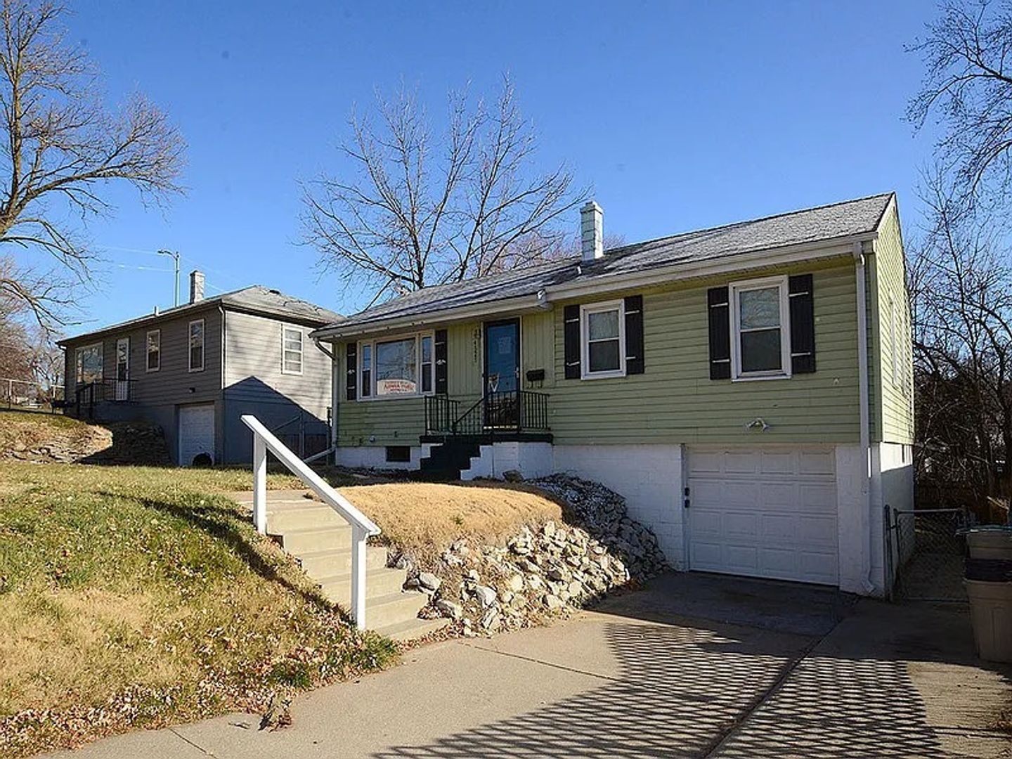 Omaha House: 4327 N 55th Ave