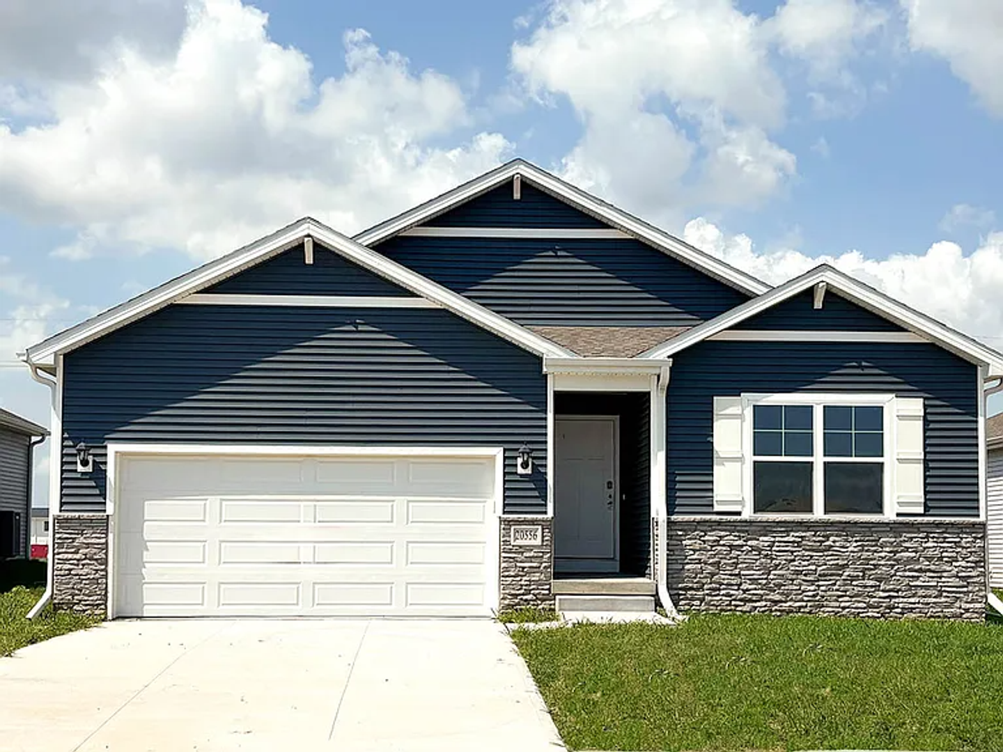 Omaha House: 8417 S 176th Ave