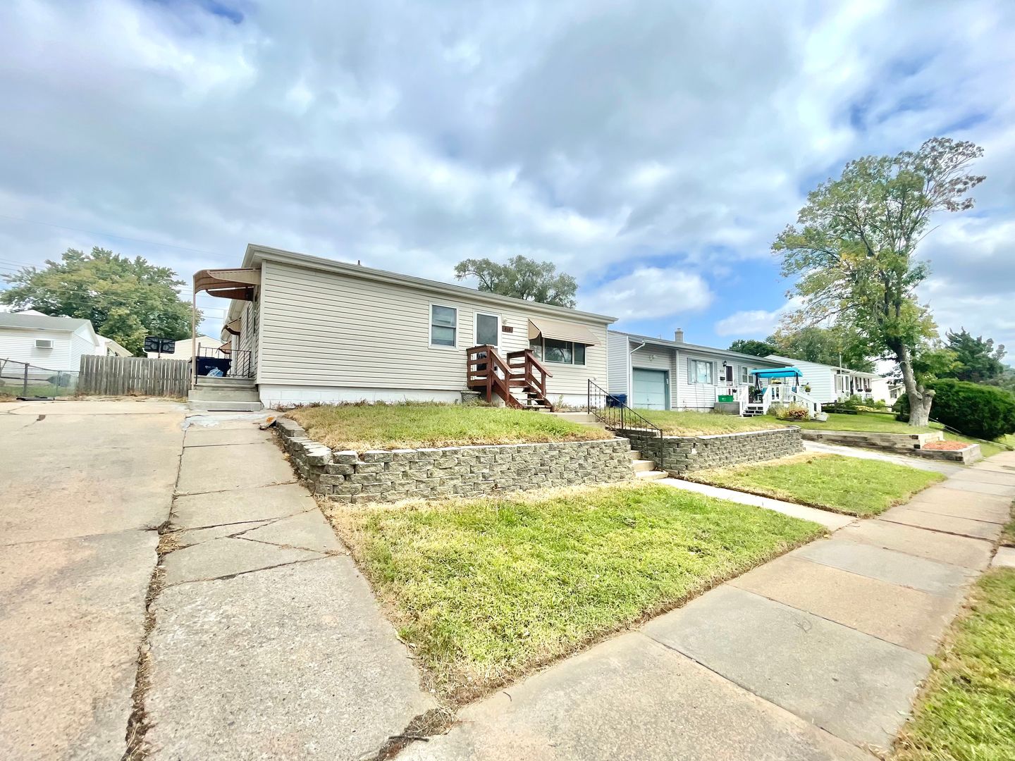 Bellevue House: 810 W 33th Ave