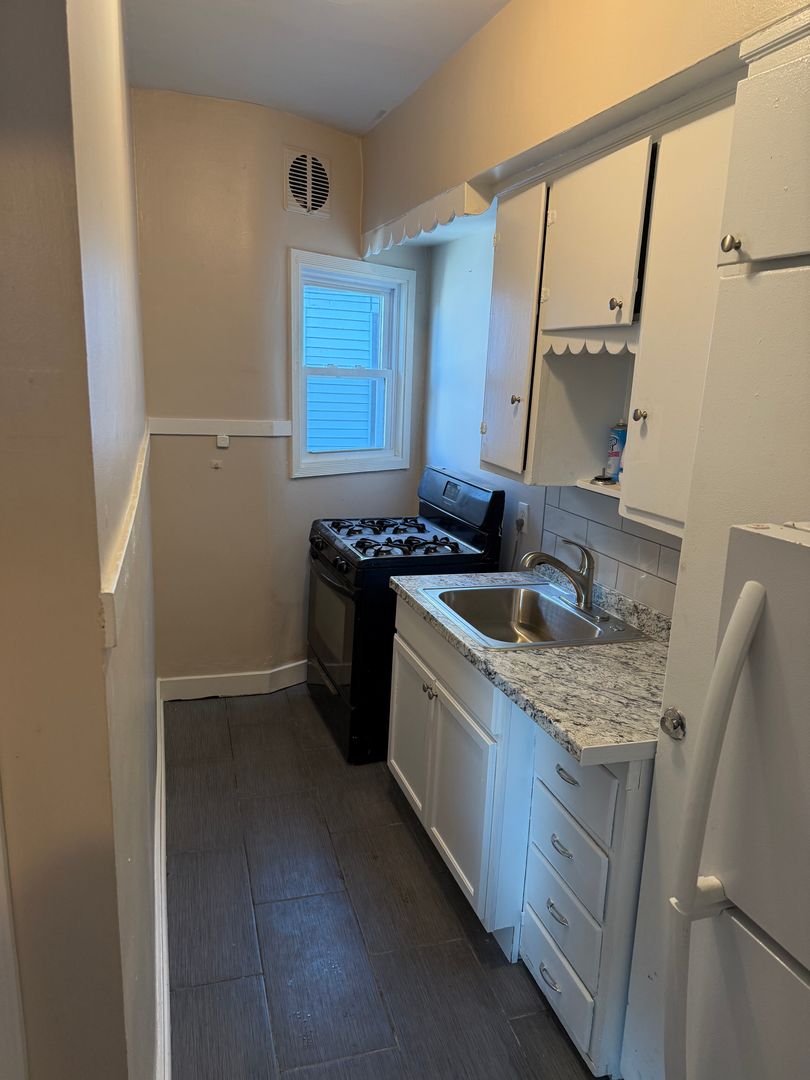 Buffalo Apartment: 34 Fairfield Street