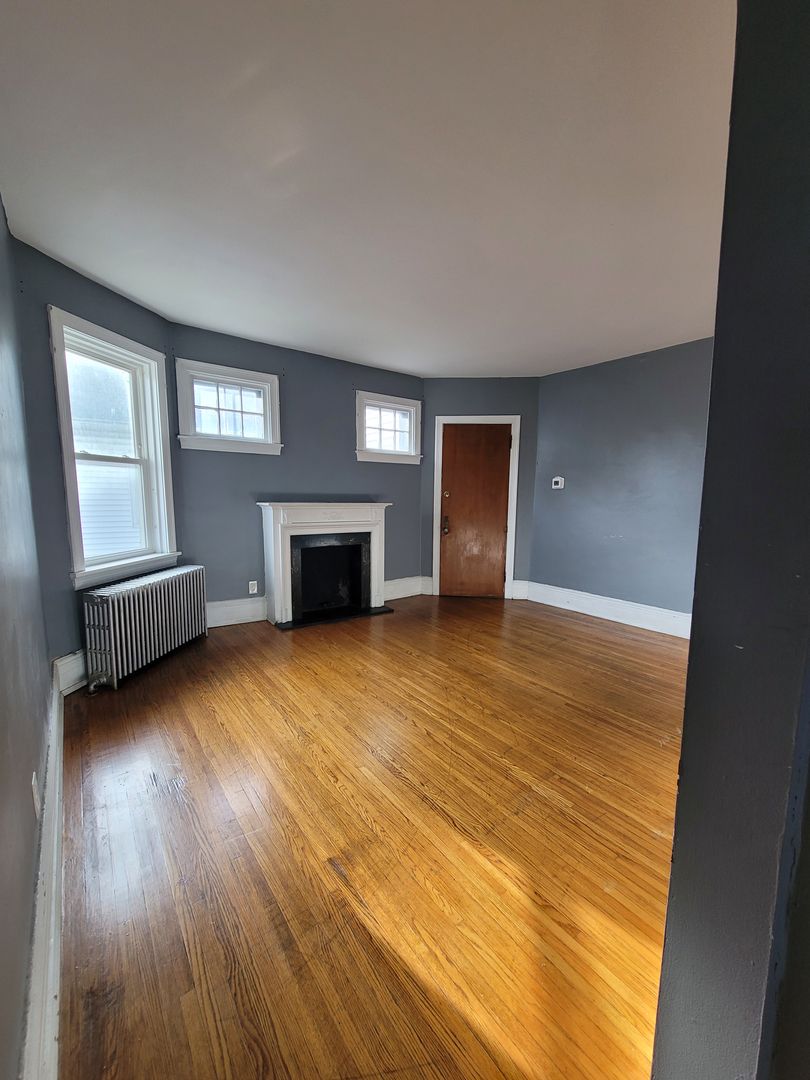 Buffalo Apartment: 2532 Main St