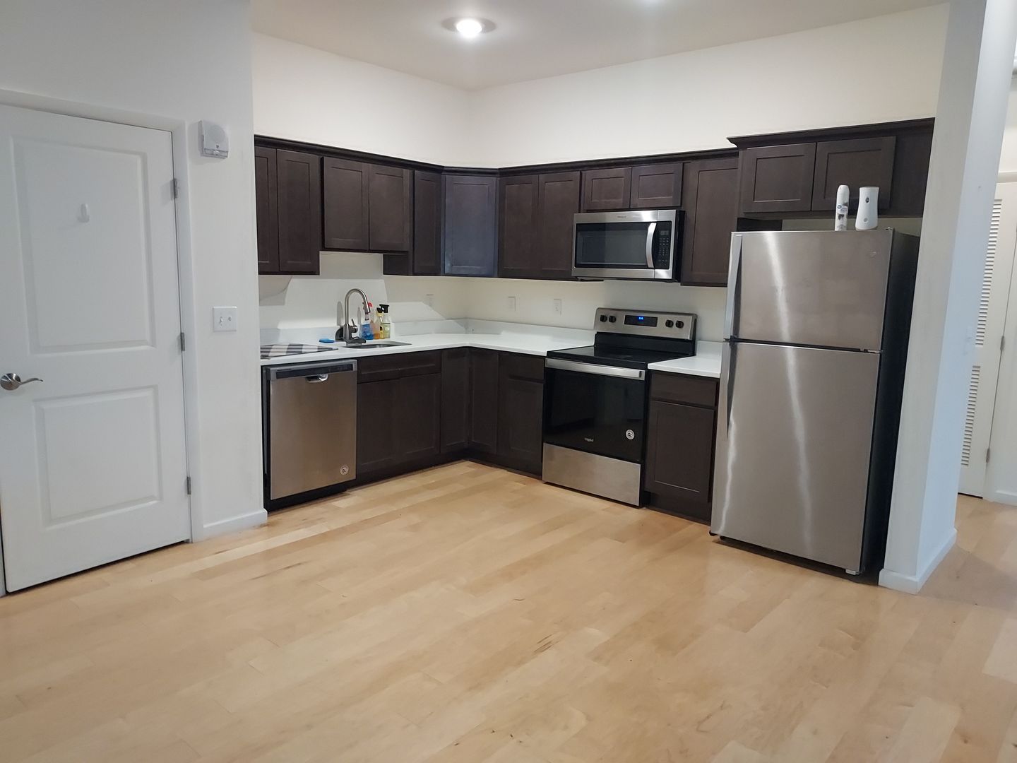 Rochester Apartment: 49 Stone St