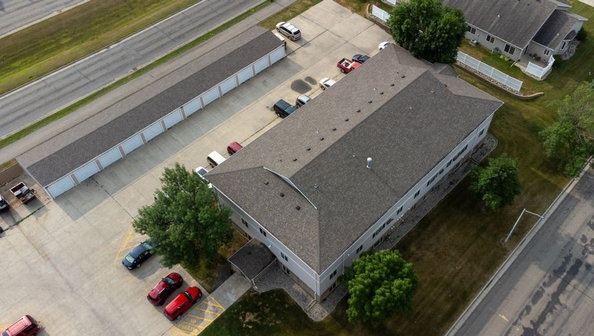 Moorhead Apartment: 1212 34th St Cir S