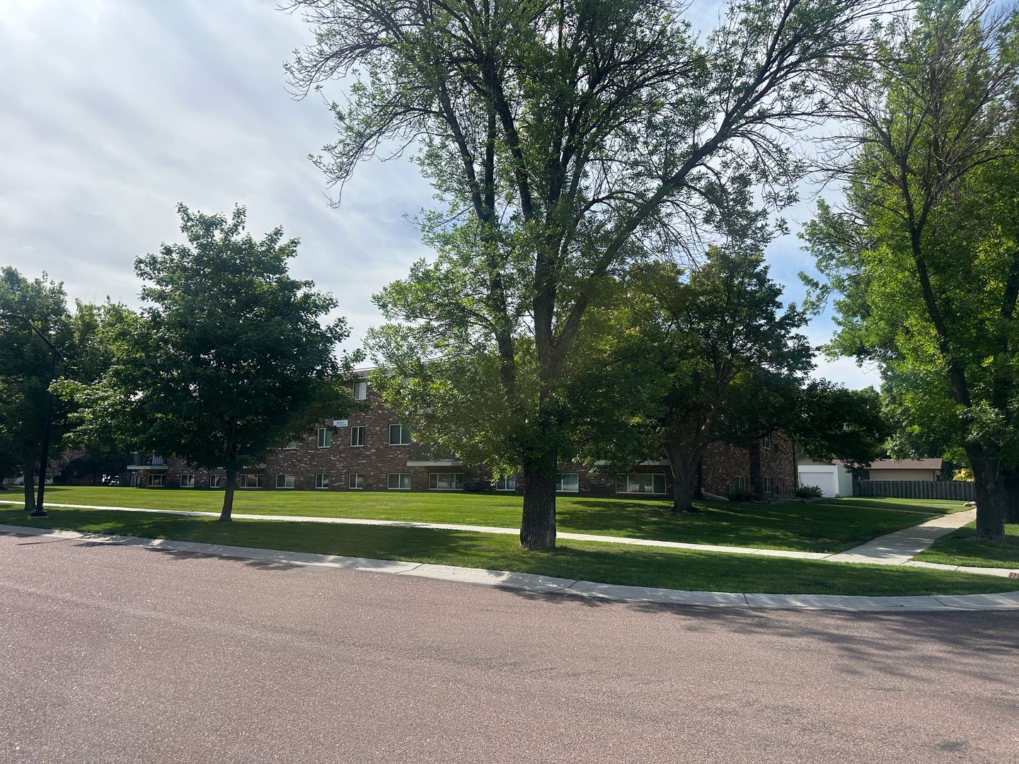 Fargo Apartment: 1526 21st Ave S