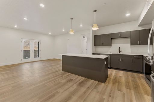 ASK ABOUT OUR MOVE IN SPECIAL! Stunning New 3 Bedroom Apartment at Ascesa Court! – photo 1