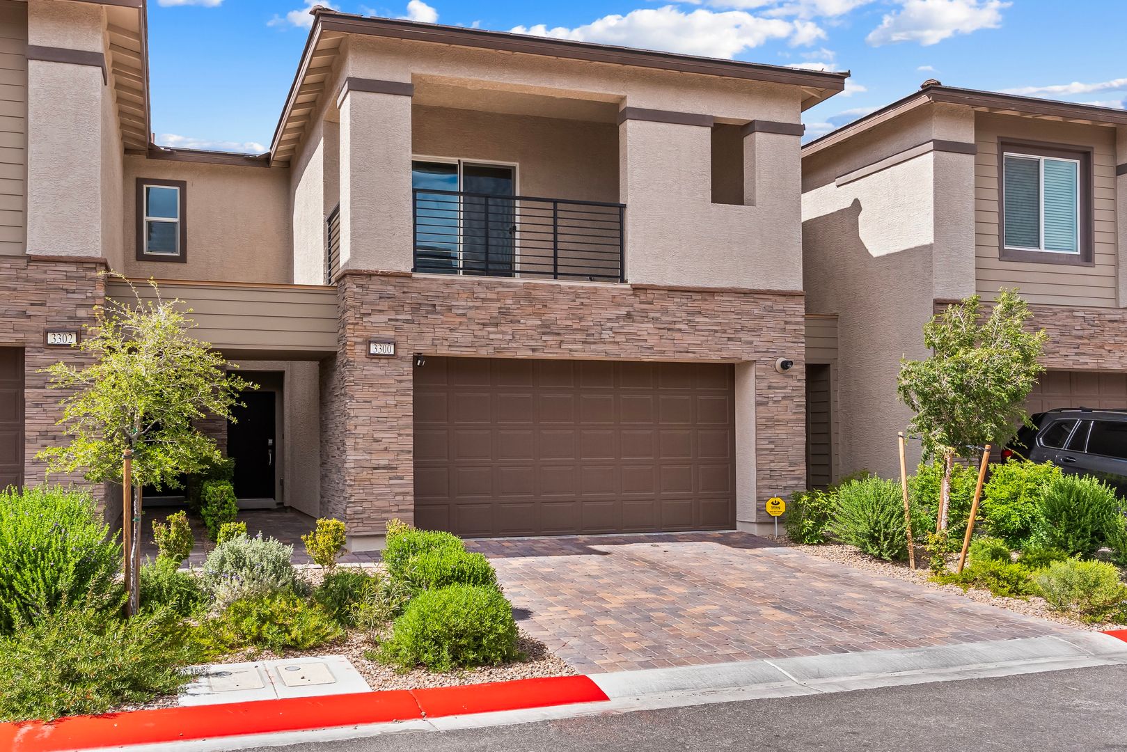 Henderson House: 3300 Viola Hills Ave