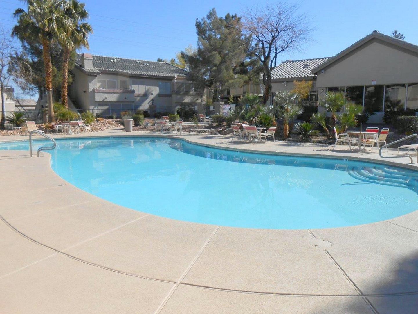 Las Vegas House: 5710 E Tropicana #1217