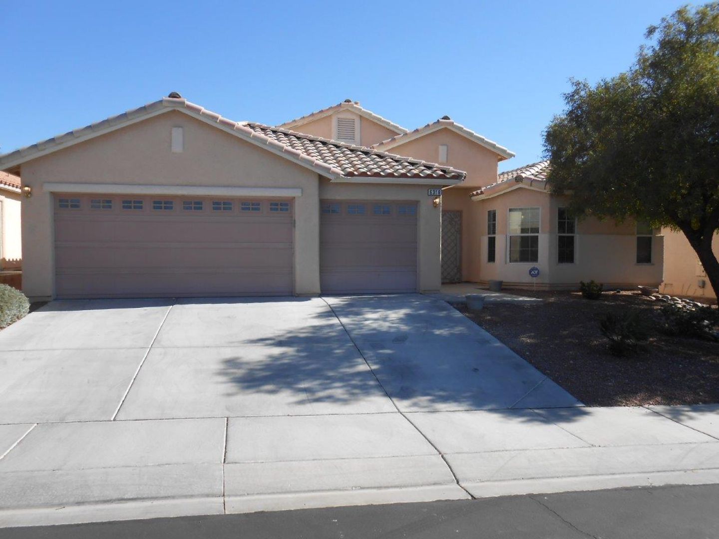 North Las Vegas House: 6316 Little Elm St