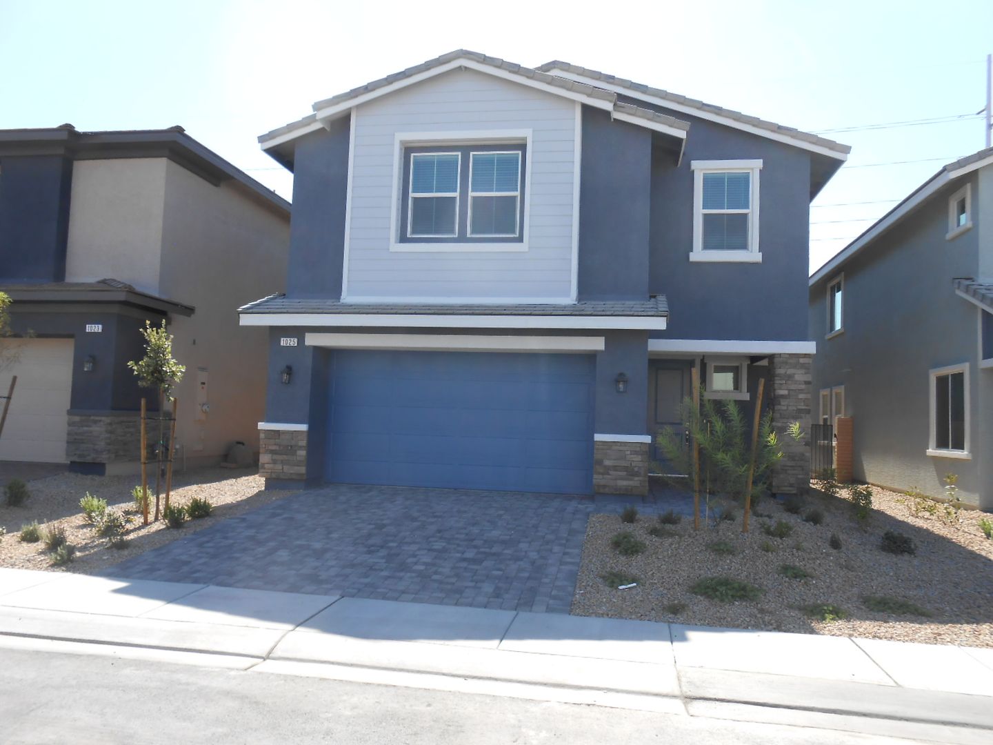 Henderson House: 1025 Copper Robin St