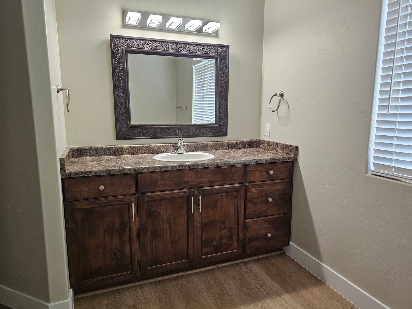 445 W River Willow 18 of 26