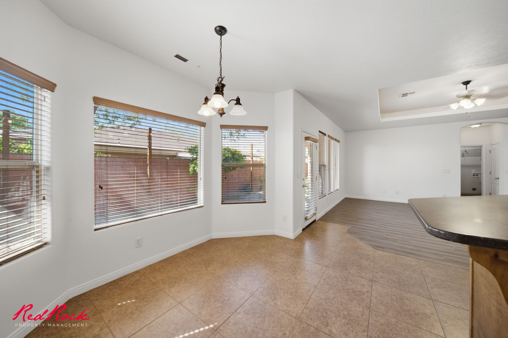 3304 W Palomar 13 of 40
