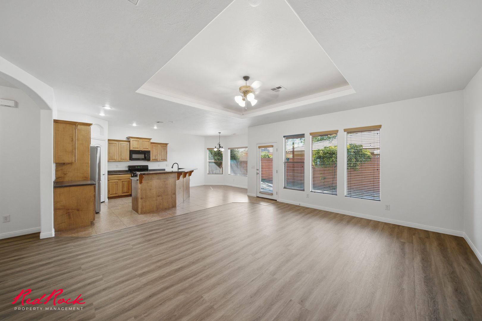 3304 W Palomar 3 of 12