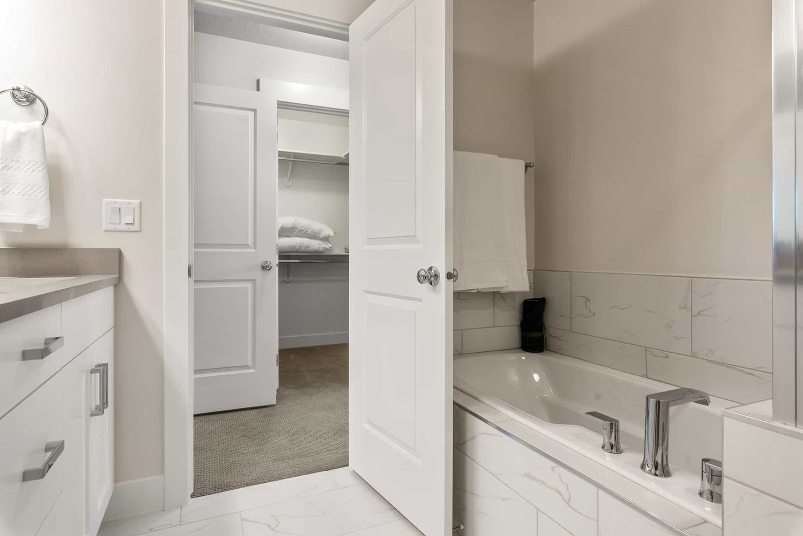 1197 N Bello Alley 8 of 8
