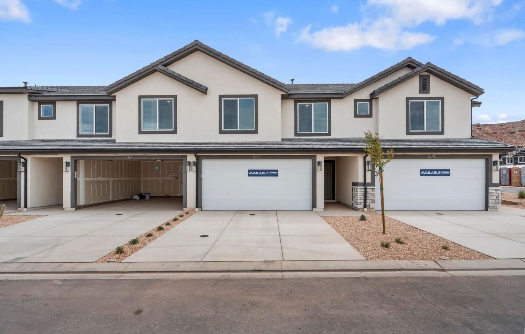 2129 S Wolverine Way 5 of 12