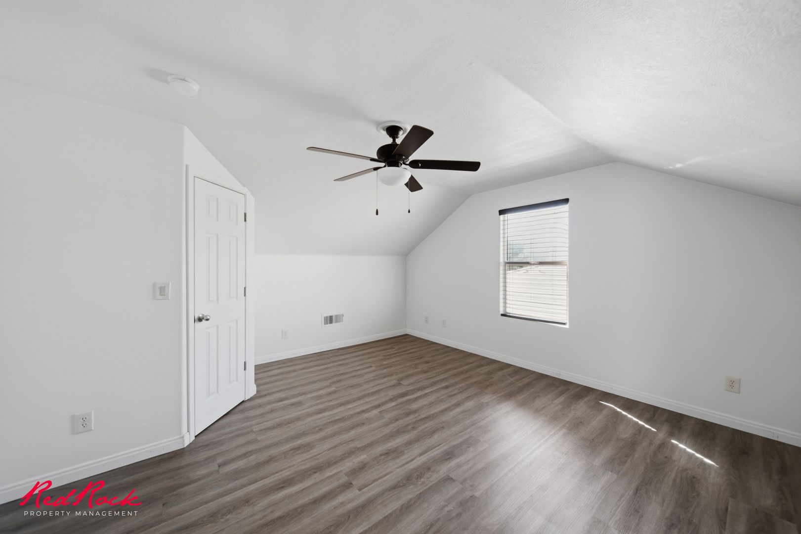 3304 W Palomar 25 of 40