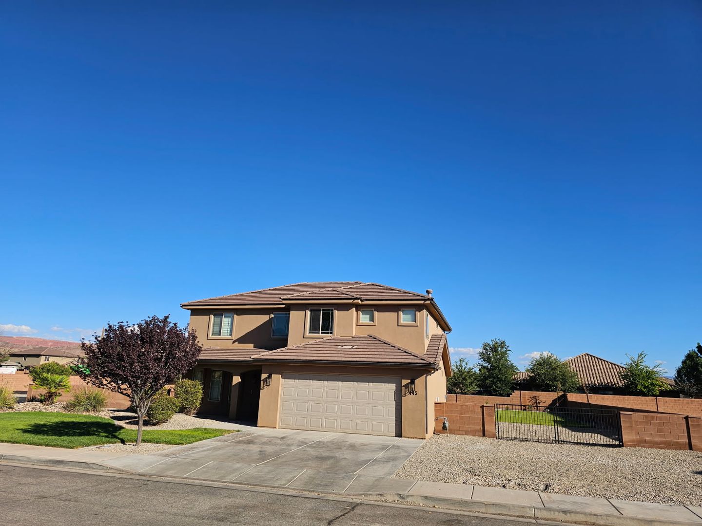 445 W River Willow 1 of 12