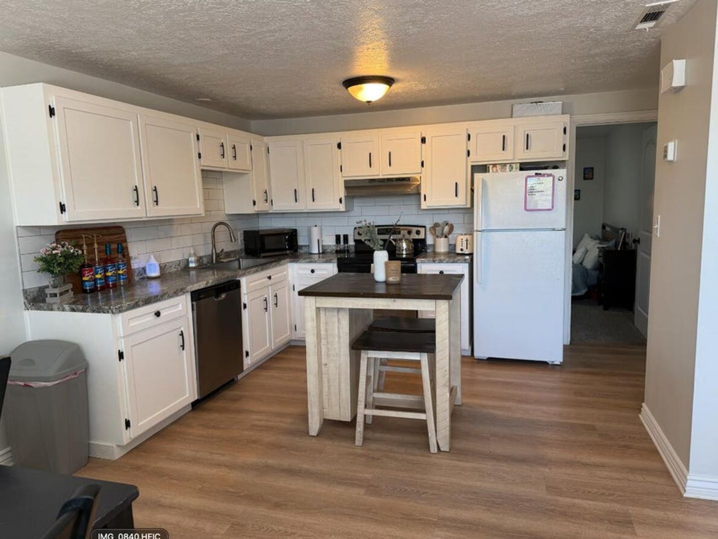 206 N Quail Ridge Dr #6 1 of 10