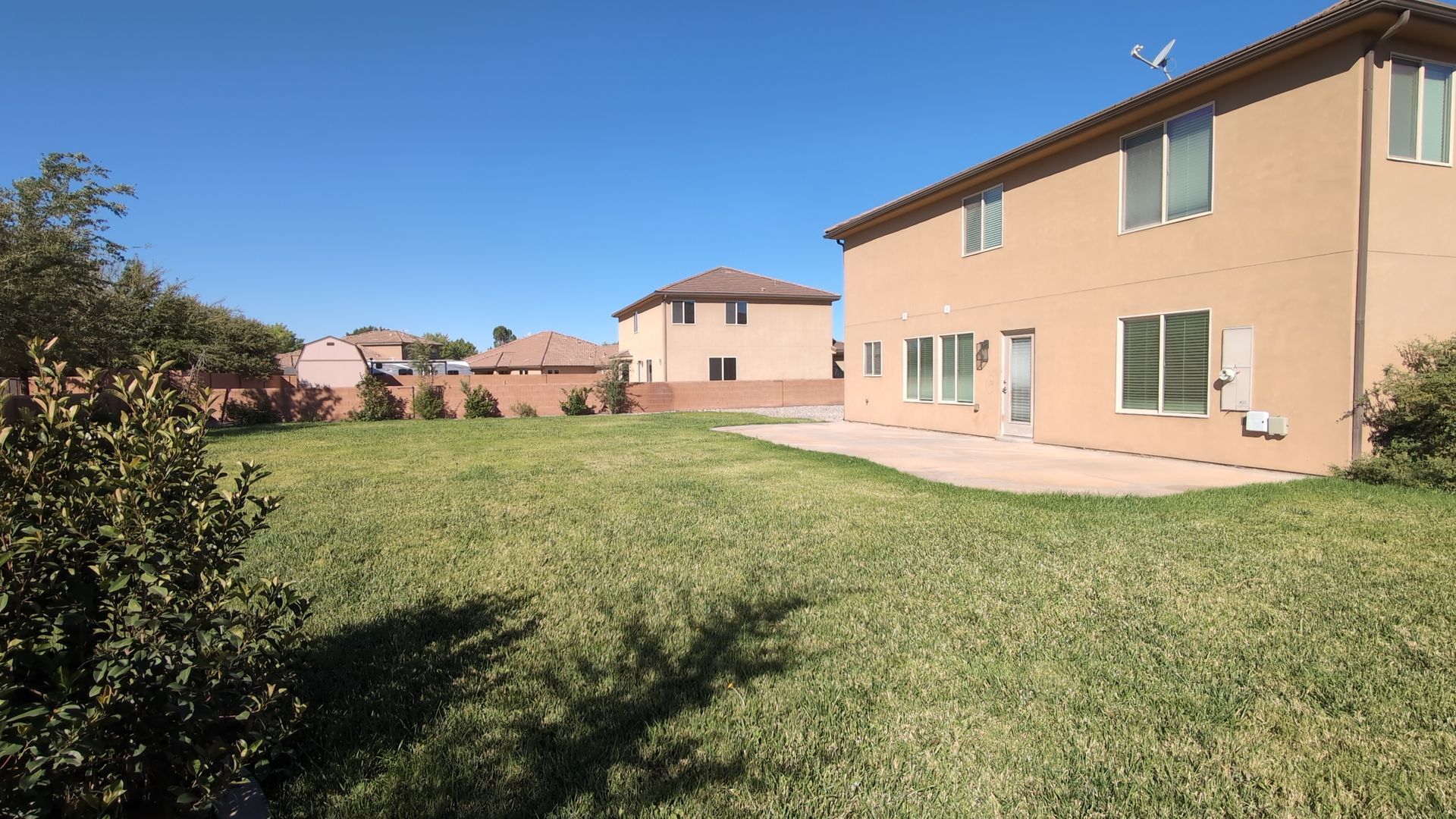 445 W River Willow 3 of 26