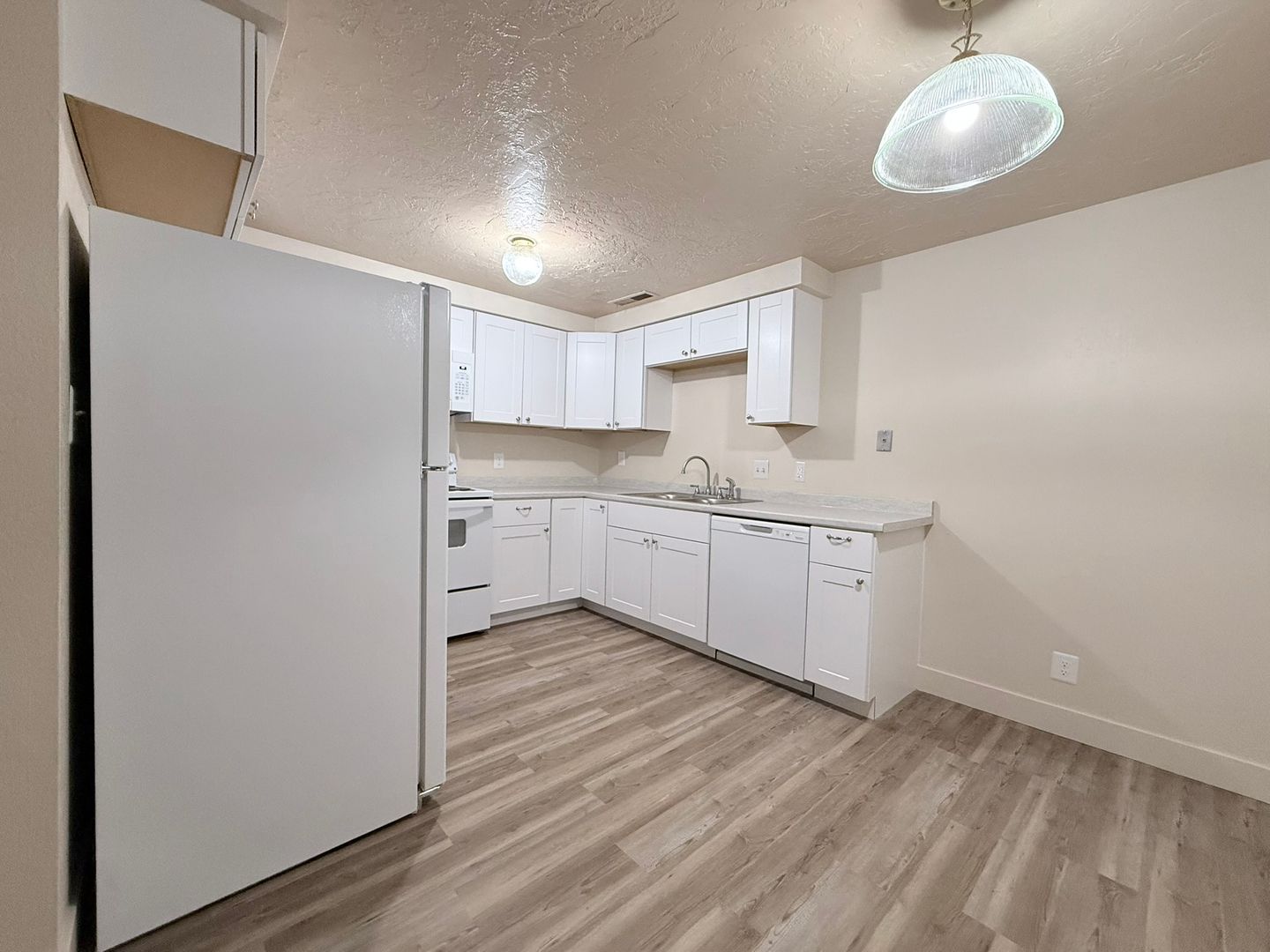 236 N Quail Ridge Dr #6 7 of 12