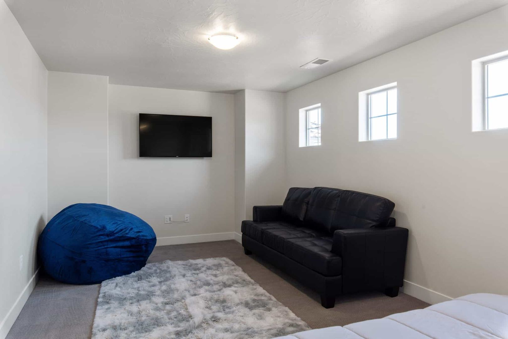 1197 N Bello Alley 6 of 12