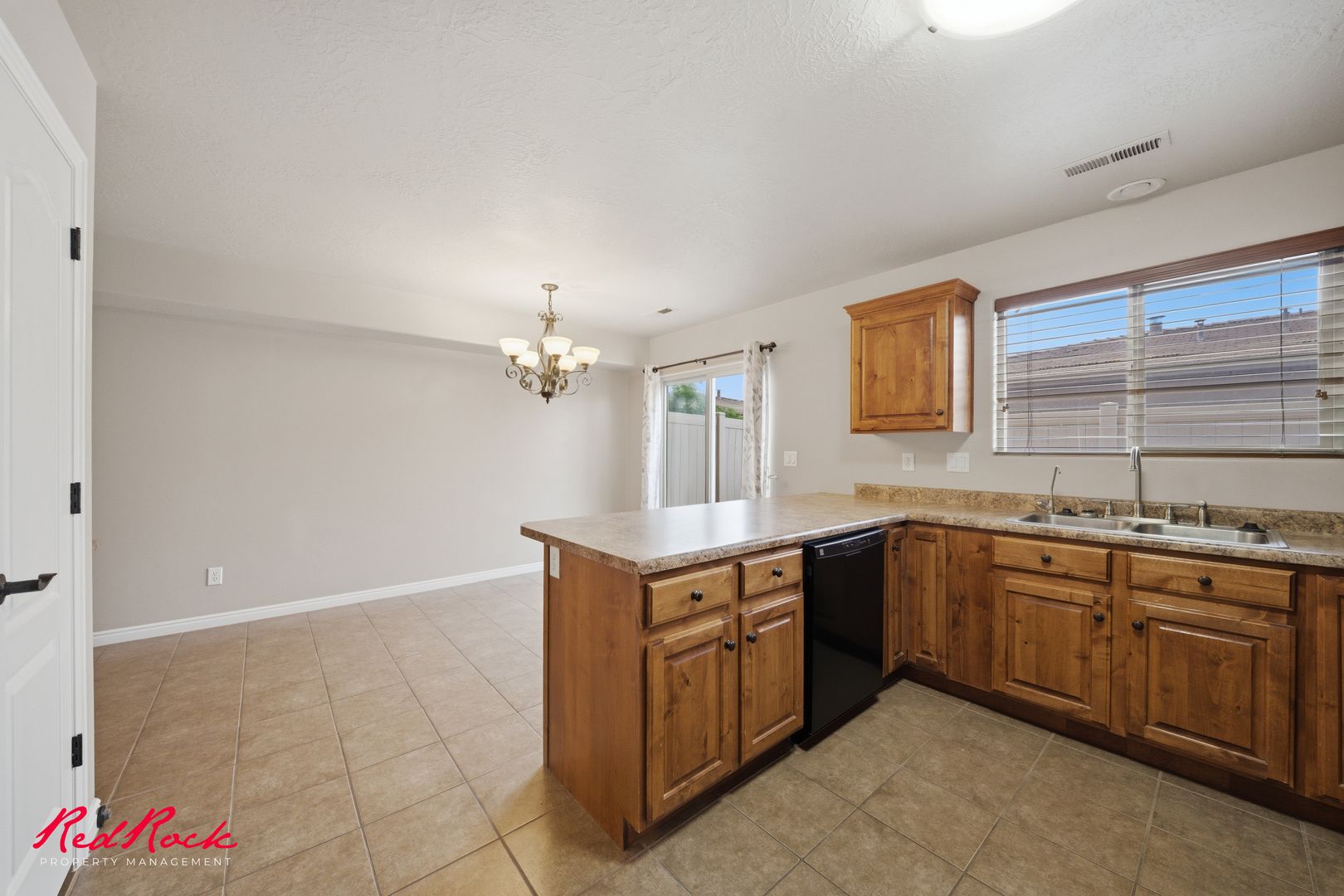 2422 S River Road #5 7 of 12