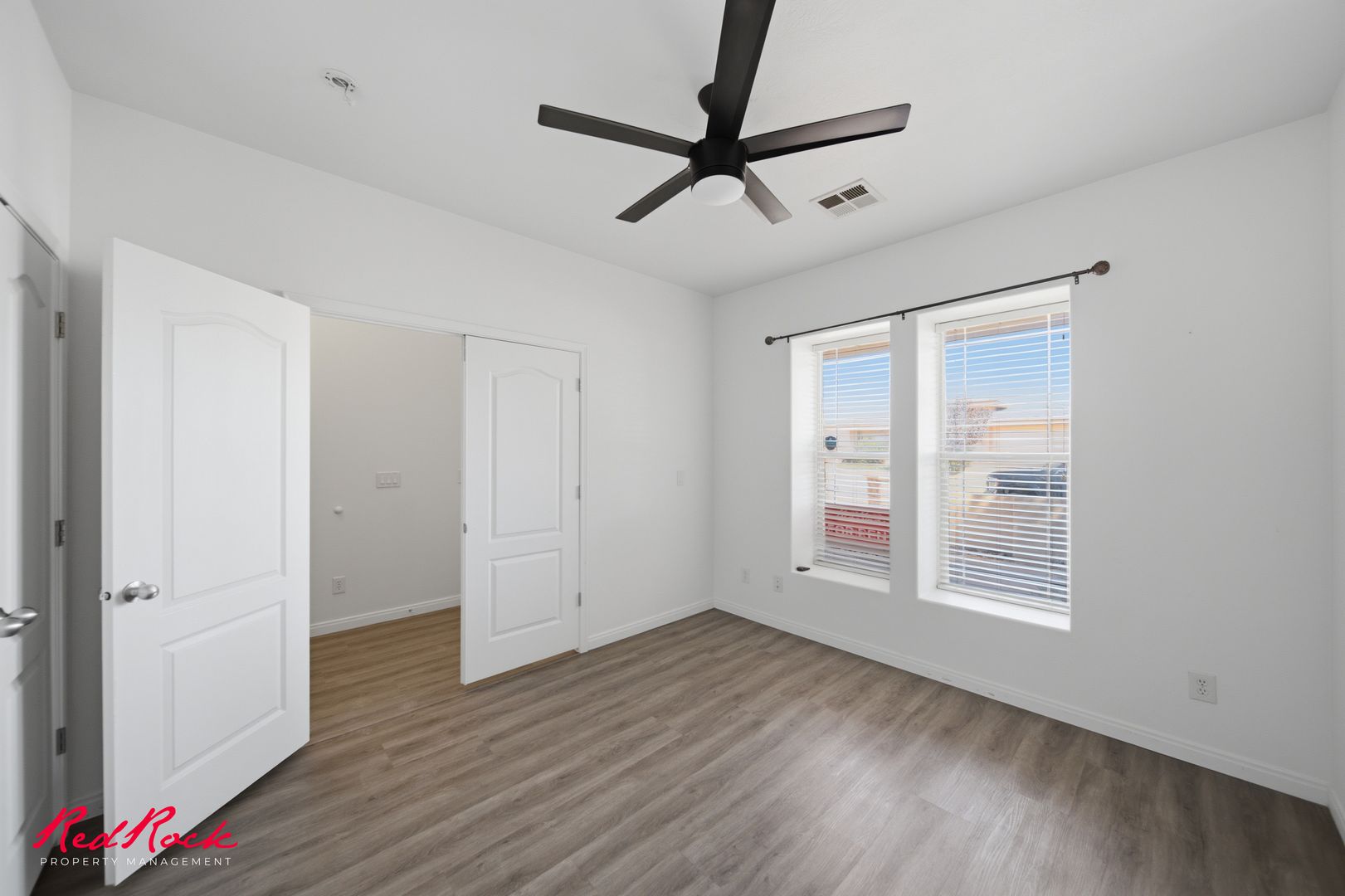 3304 W Palomar 6 of 12