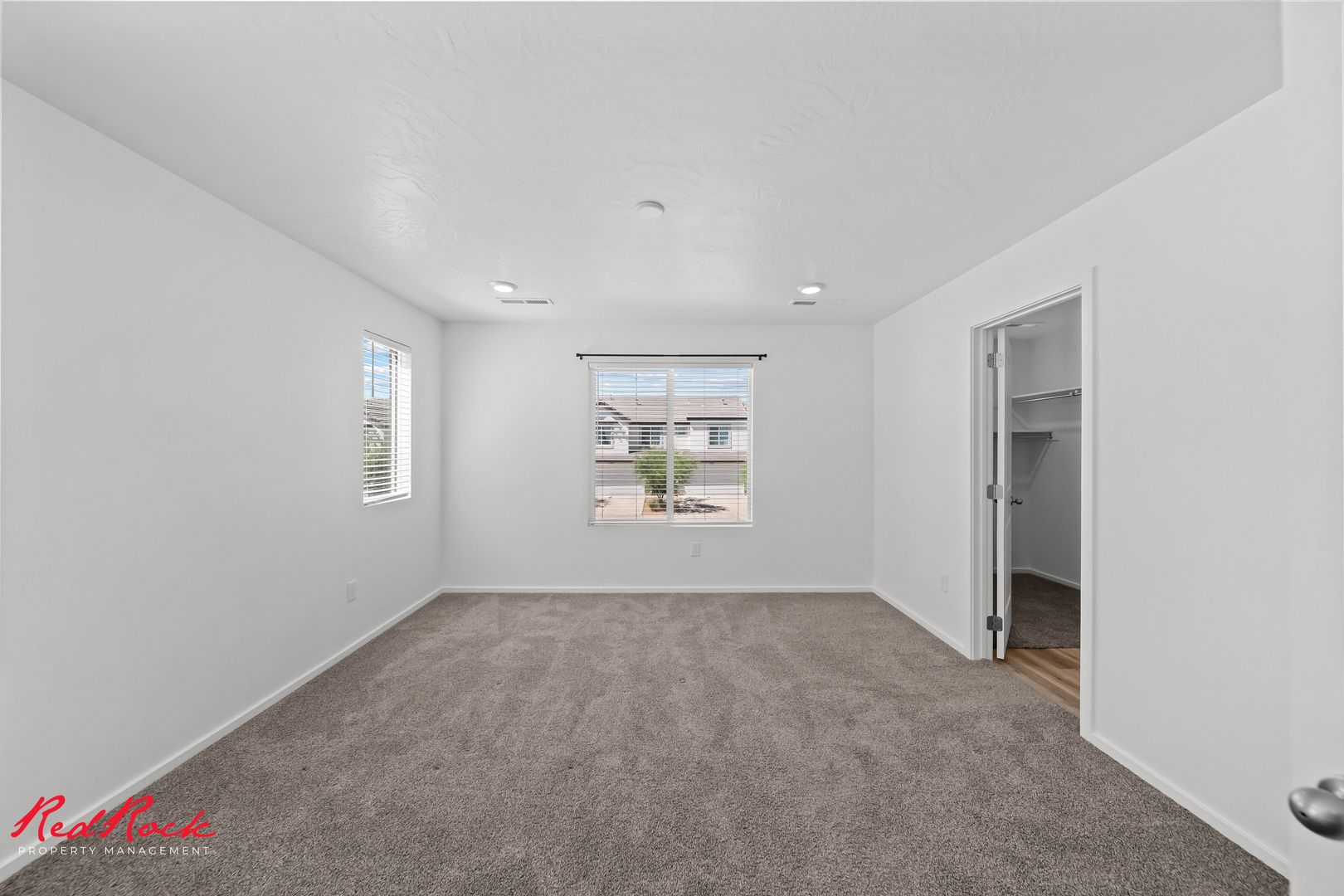 1332 S Pole Creek Lane 19 of 30