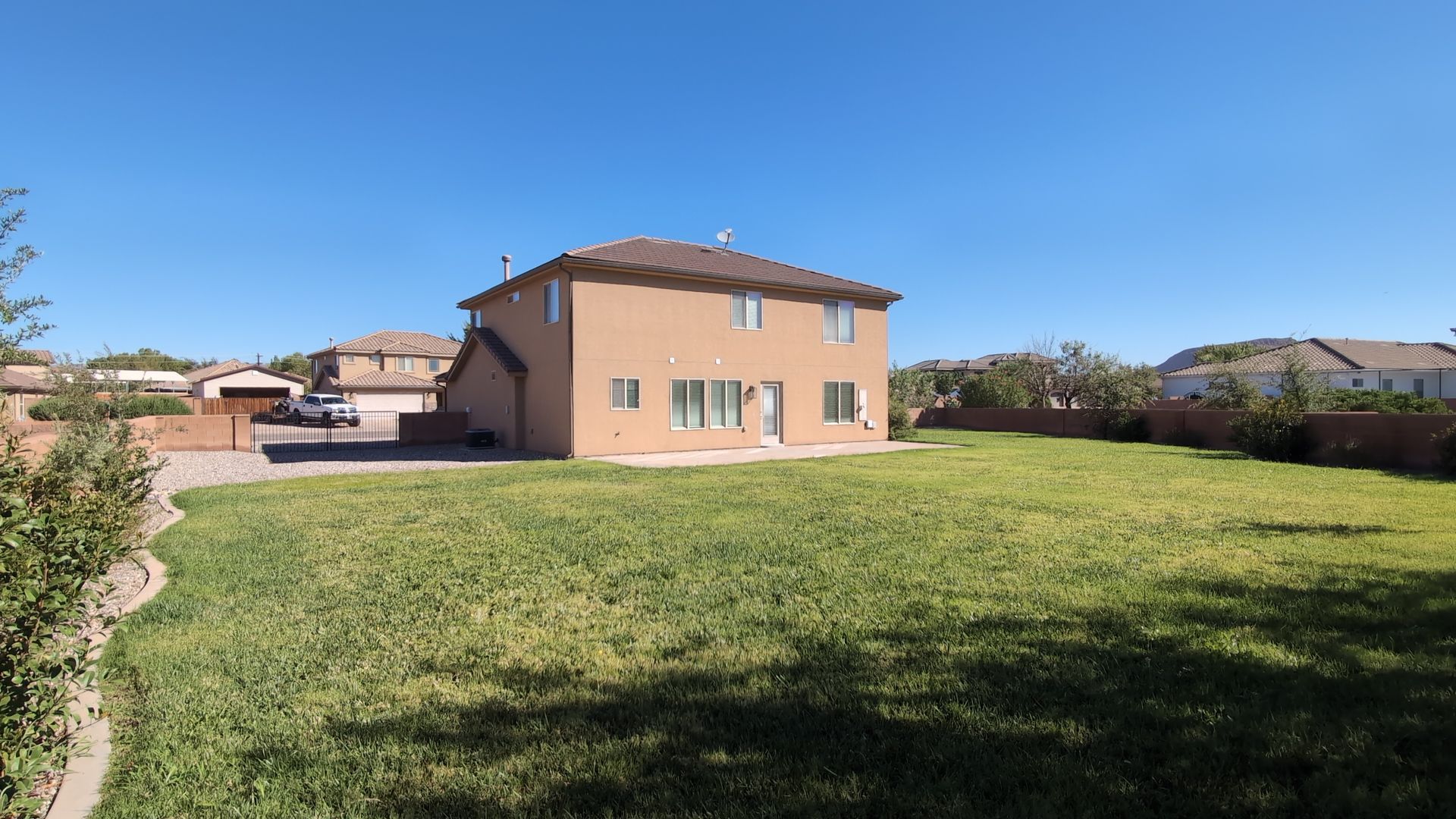 445 W River Willow 26 of 26