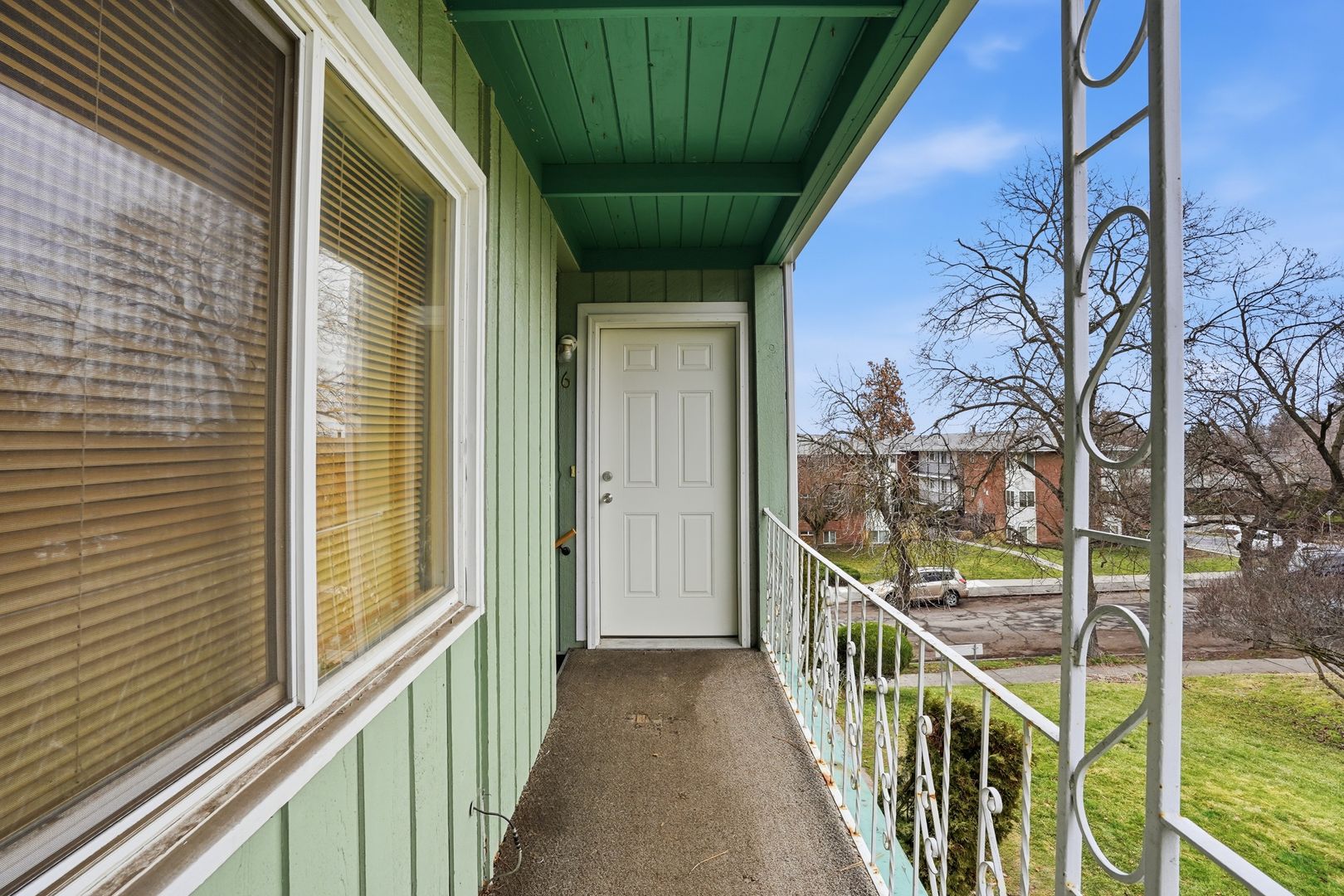 Spokane Apartment: 1611 W 8th Ave