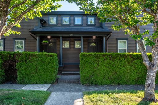 Small-Town Charm Meets Modern Living in Orting