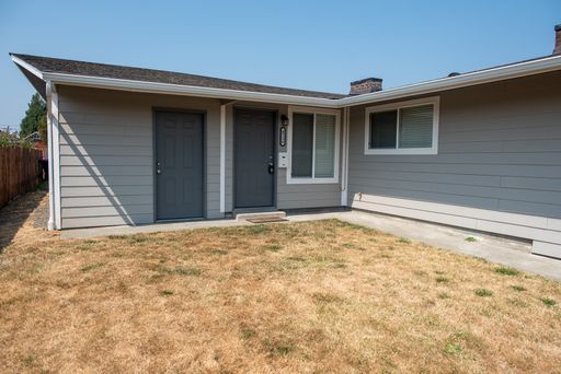 Charming Duplex with Modern Amenities – photo 1