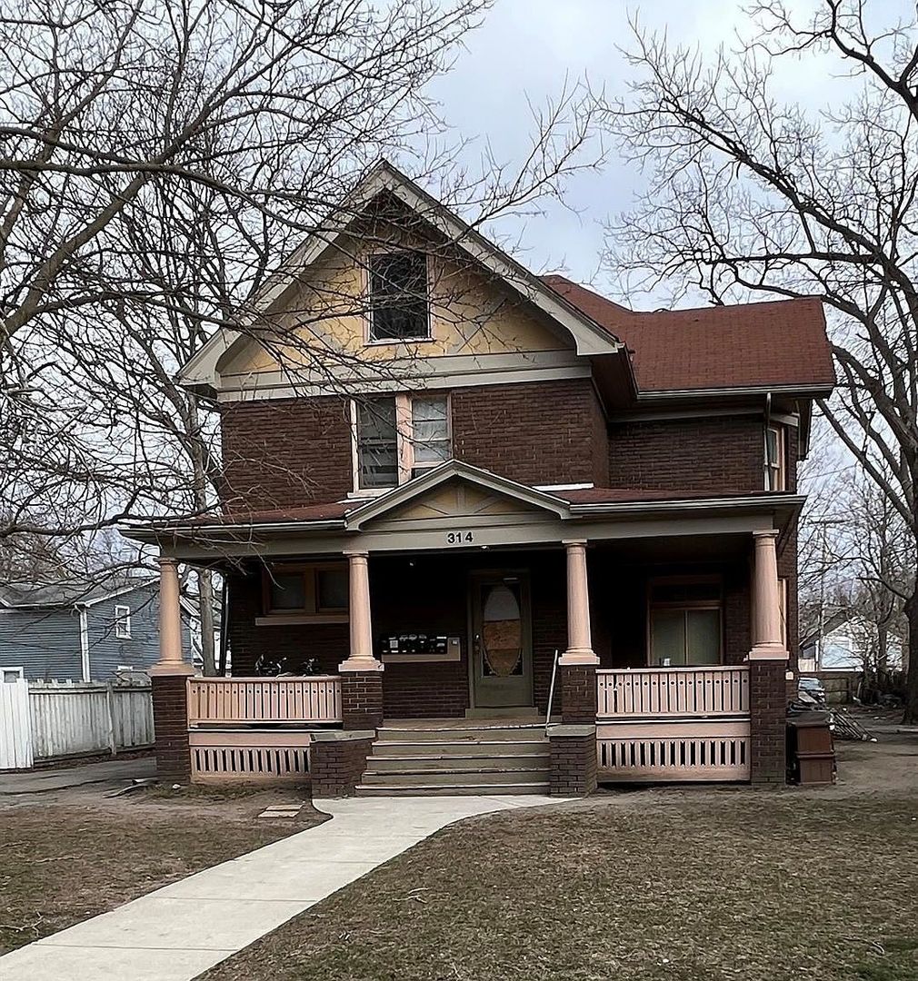 Ypsilanti Apartment: 314 Pearl St.