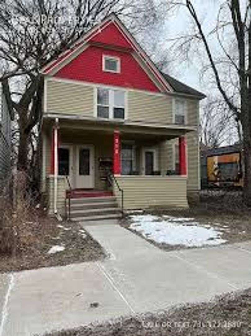 Ypsilanti Apartment: 315 W. Cross St.