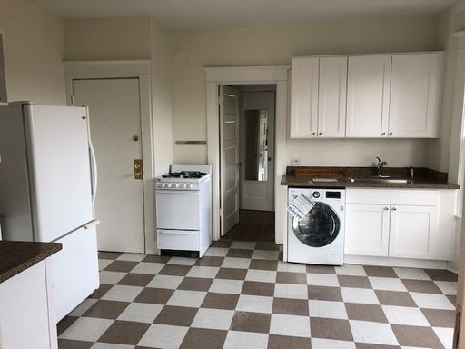 Don’t Wait—Tour and Apply the Same Day to Unlock Your Deal! Large backyard and Patio – photo 1