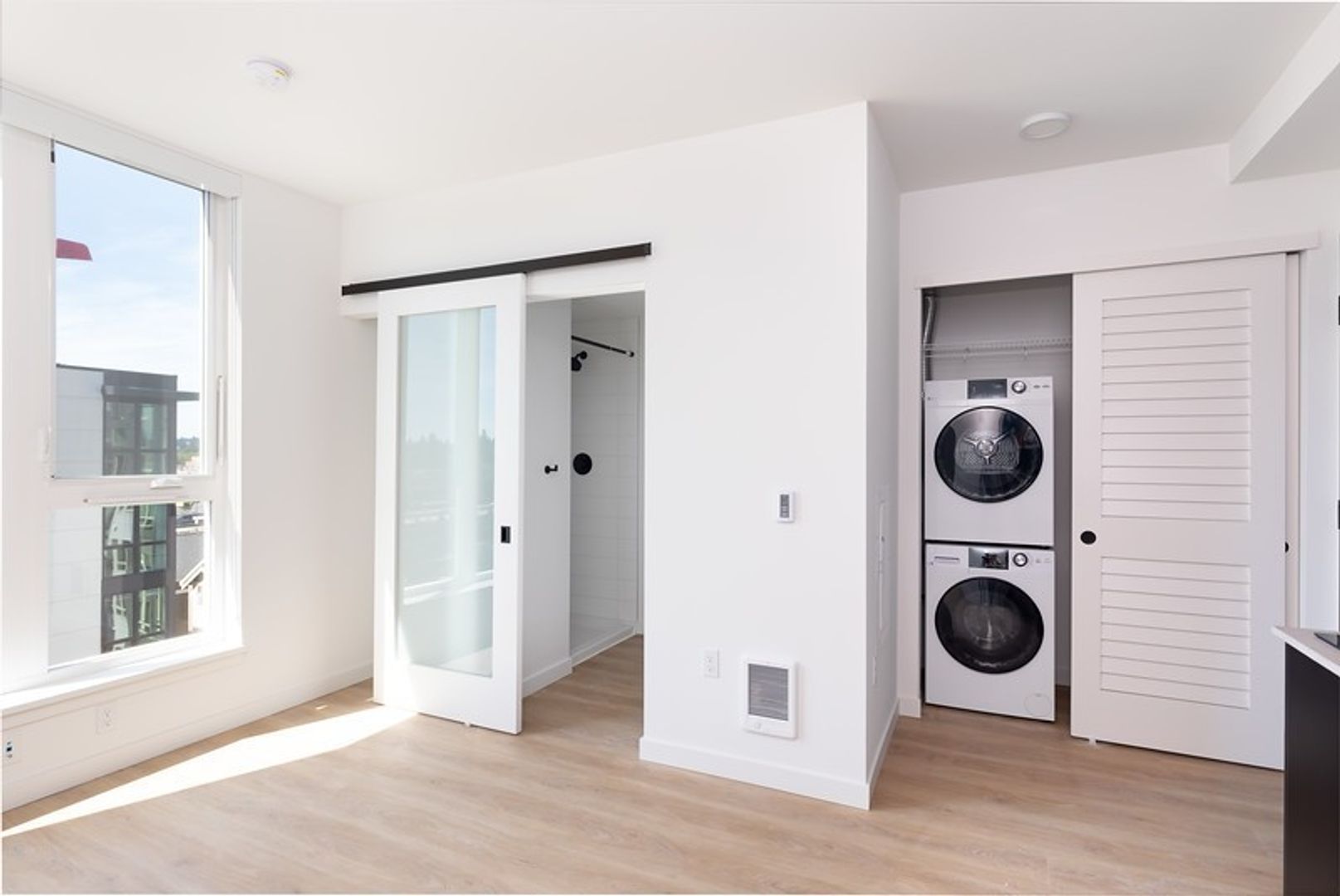 Seattle Apartment: 838 NE 66th St