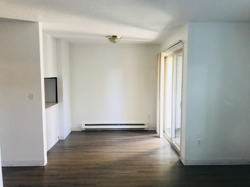Awesome Apartment in Great Capitol Hill Location! $1,615 – photo 1