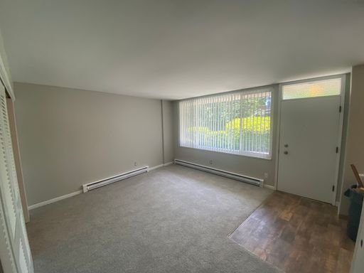 TWO WEEKS FREE! Newly Renovated Urban 1 Bedroom w/ Private Patio Area in Eastlake Union – photo 1