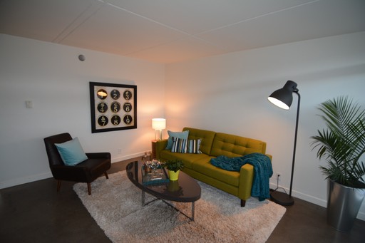 One Month Free! Modern 1 Bedroom Available in Quiet Area of Capitol Hill! – photo 1